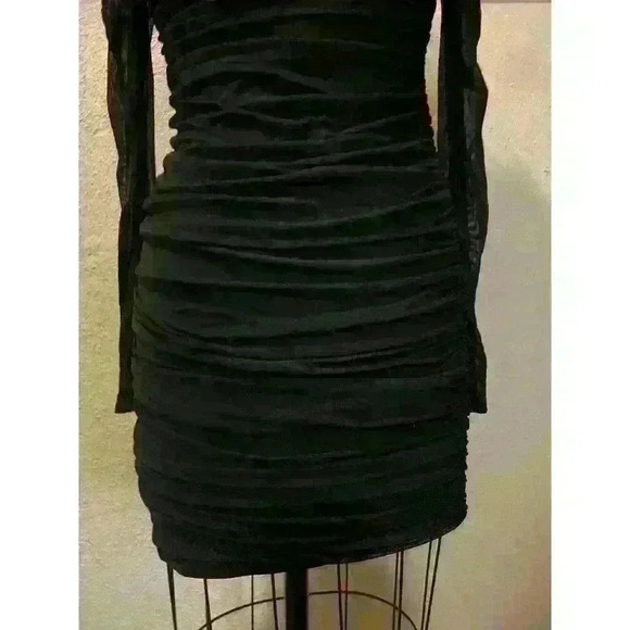 Wdirara Black Ruched Square Neck Long Sleeve Mini Dress NWT Size L - Picture 5 of 13